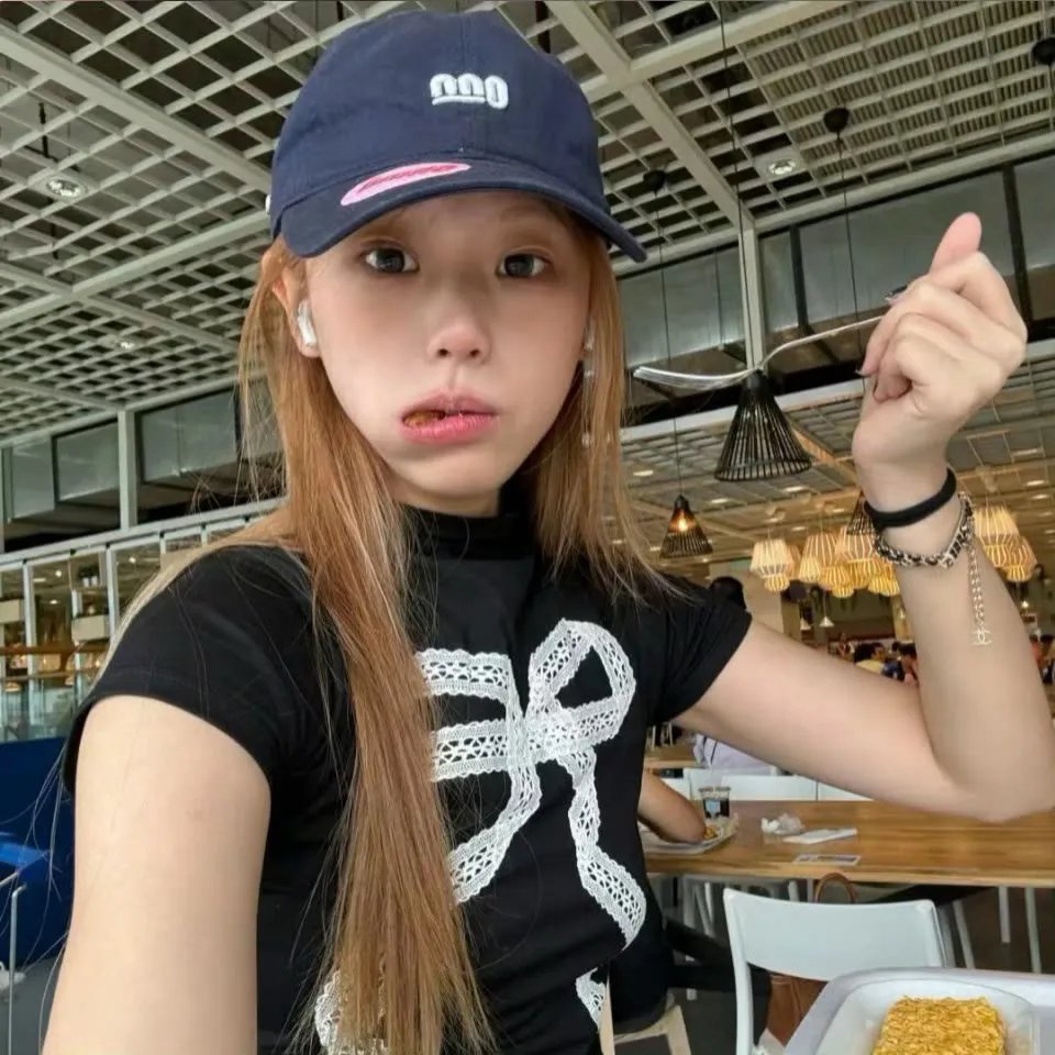 黑色月光 封面